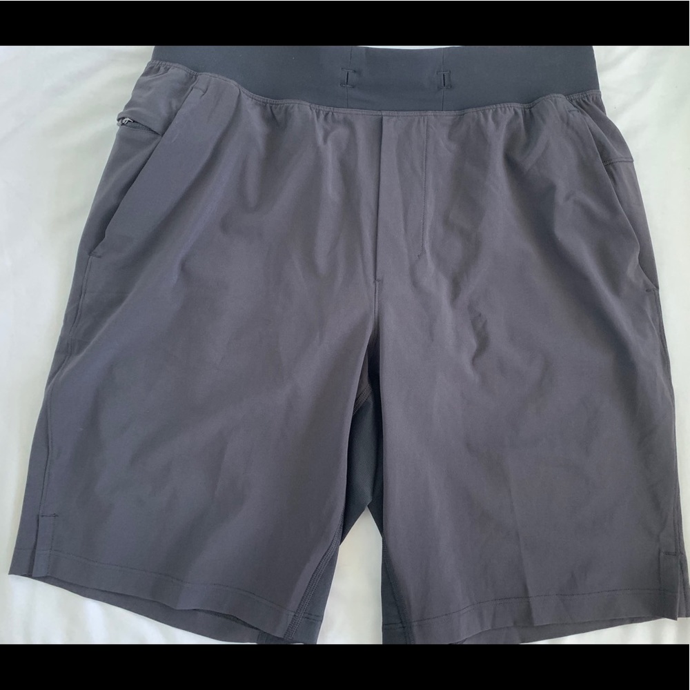 THE short. Size M. 9”. Lined